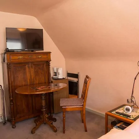 게스트하우스 Air Boardinghouse Tulip Stockum, Zu Fuss - 3 Minuten Zur Messe 3*