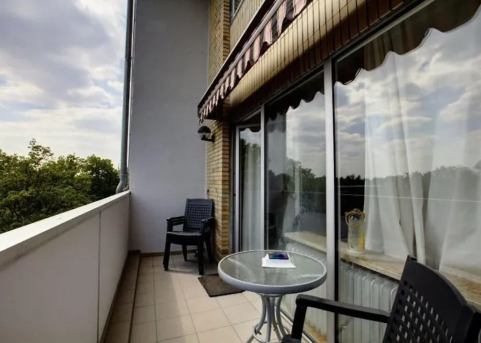 Air Boardinghouse Tulip Stockum, Zu Fuss - 3 Minuten Zur Messe 게스트하우스