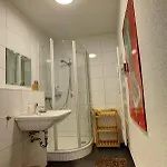 Pensjonat Air Boardinghouse Tulip Stockum, Zu Fuss - 3 Minuten Zur Messe Düsseldorf