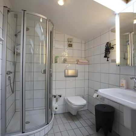 Guest house Air Boardinghouse Tulip Stockum, Zu Fuss - 3 Minuten Zur Messe