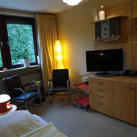 Gasthof Air Boardinghouse Tulip Stockum, Zu Fuß - 3 Minuten Zur Messe Düsseldorf