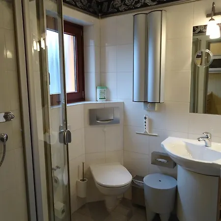 Guest house Air Boardinghouse Tulip Stockum, Zu Fuss - 3 Minuten Zur Messe 3*