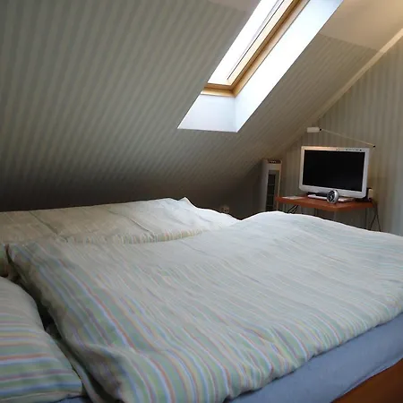 Air Boardinghouse Tulip Stockum, Zu Fuß - 3 Minuten Zur Messe Gasthof Düsseldorf