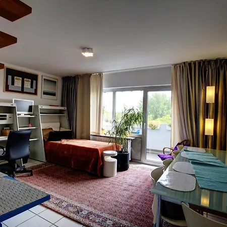 Penzion Air Boardinghouse Tulip Stockum, Zu Fuss - 3 Minuten Zur Messe 3*