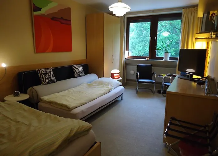 Air Boardinghouse Tulip Stockum, Zu Fuss - 3 Minuten Zur Messe Guest house Dusseldorf