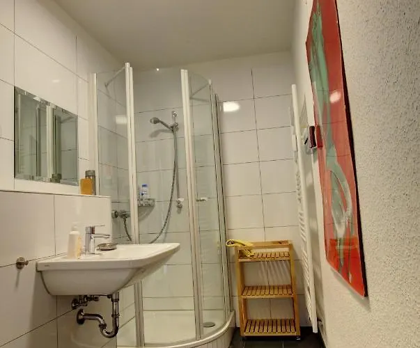 Guest house Air Boardinghouse Tulip Stockum, Zu Fuss - 3 Minuten Zur Messe Dusseldorf