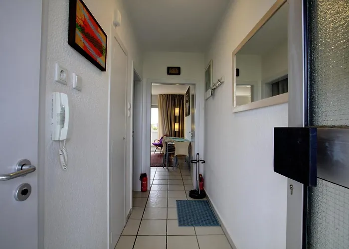 Air Boardinghouse Tulip Stockum, Zu Fuss - 3 Minuten Zur Messe Konukevi