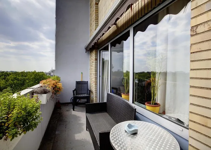 Air Boardinghouse Tulip Stockum, Zu Fuss - 3 Minuten Zur Messe Guest house Dusseldorf