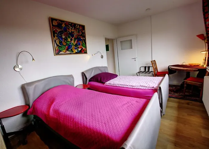 Konukevi Air Boardinghouse Tulip Stockum, Zu Fuss - 3 Minuten Zur Messe 3*