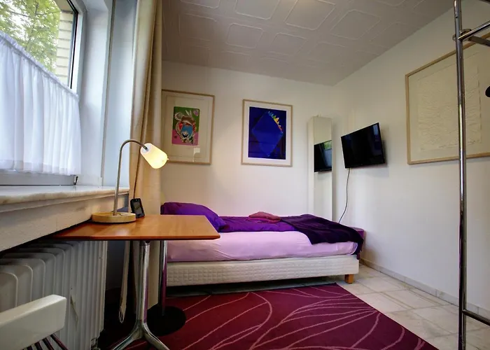 Air Boardinghouse Tulip Stockum, Zu Fuss - 3 Minuten Zur Messe بيت ضيافة
